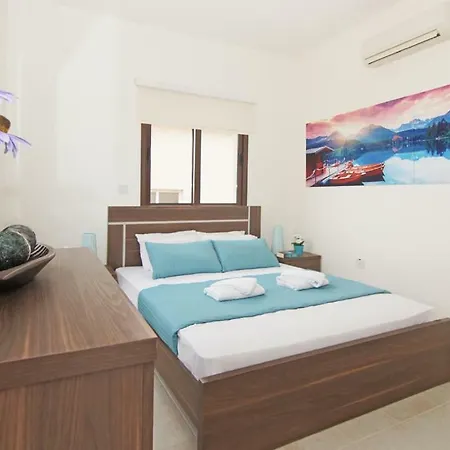 Emerald Villa *