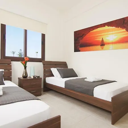 Villa Emerald *